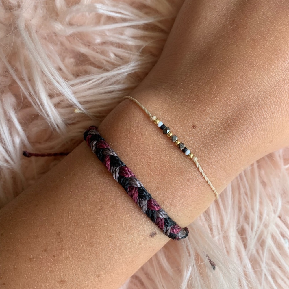 2 Pura Vida Bracelets